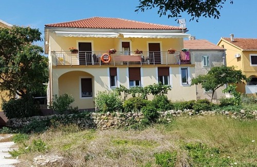 Veli Rat Apartment | Apartment Zvone (10708-A1) - Veli Rat (Dugi otok)