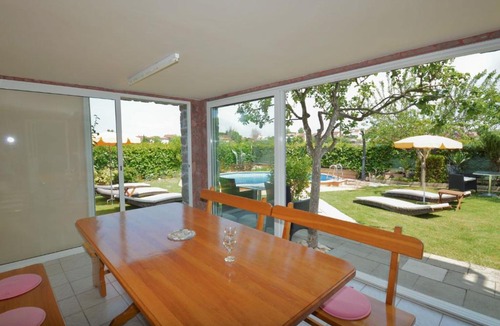 Valbandon Apartment | Apartment Zwei Rosen - PUL551 by Interhome
