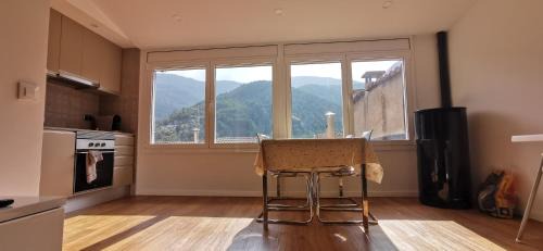 Baga Apartment | Apartmento Bagà montaña, rio, bolets, esquí