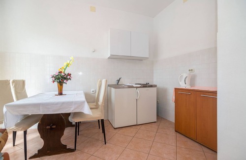 Zelenka Apartment | Apartments Željko (36791-A4) - Makarska