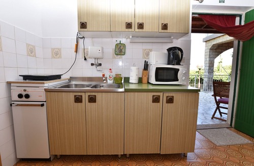 Primosten Burnji Apartment | Apartments 2M (70951-A1) - Dolac