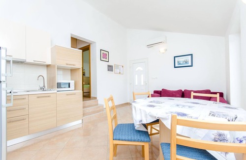 Kolan Apartment | Apartments Andrea (58313-A2) - Mandre - island Pag