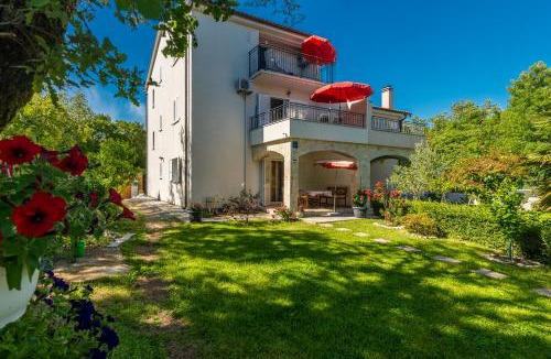 Sveti Vid Dobrinjski Apartment | Apartments Ana