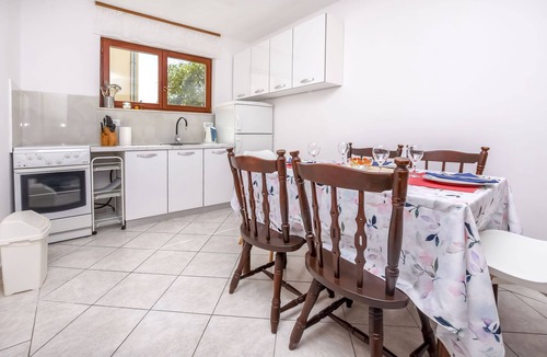 Rogoznica Apartment | Apartments and Room Novokmet (27291-A2) - Rogoznica