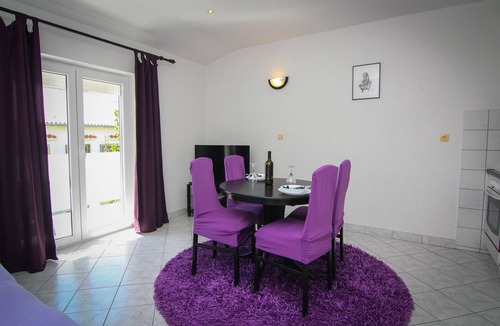 Palit Apartment | Apartments and rooms Biserka, (14248), Palit, hr