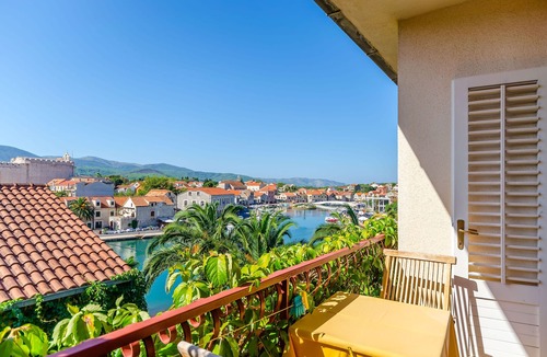 Vrboska Apartment | Apartments and Rooms Darinka