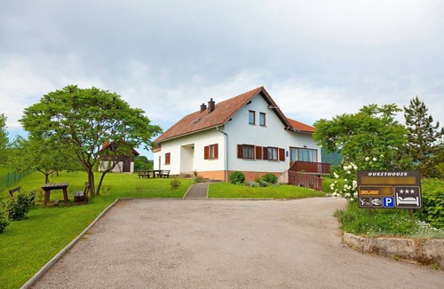Catrnja Apartment | Apartments and rooms Zoran, (16222), Smoljanac, hr