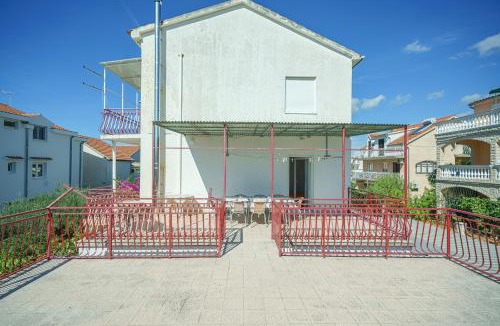 Vodice Apartment | Apartments and Rooms Josipa