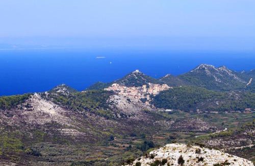 Lastovo House | Apartments and rooms with WiFi Lastovo - 13678