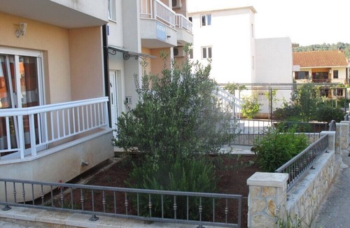 Stari Grad Apartment | Apartments Antonija, (12171), Stari Grad, hr