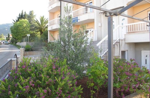 Stari Grad Apartment | Apartments Antonija, (12172), Stari Grad, hr