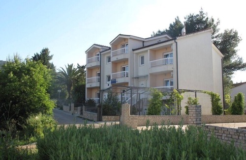 Stari Grad Apartment | Apartments Antonija, (12172), Stari Grad, hr