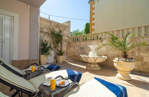 Montovjerna Apartment | Apartments Aura - Comfort Studio Apartment 5 with shared swimming pool