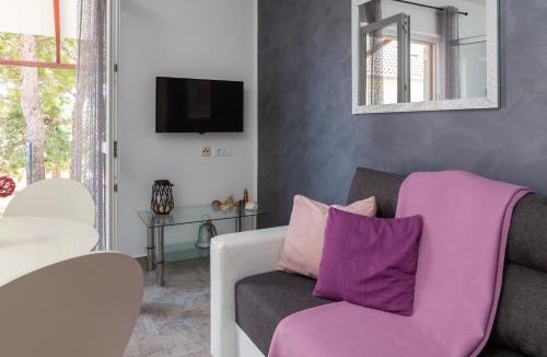Cove Osibova (Milna) Apartment | Apartments Babic