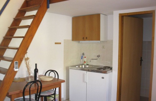 Komiza Apartment | Apartments Bako Komiza - Apartment Seven