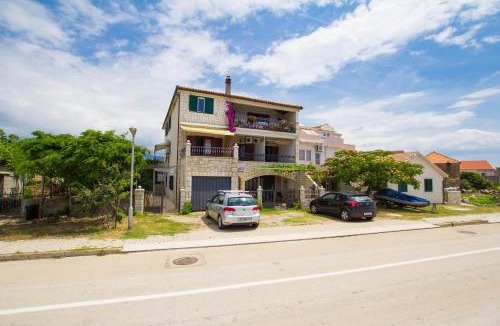 Sucuraj Apartment | Apartments Bartul