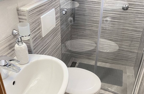 Plat House | Apartments Belenum - Comfort Double Room with Balcony and Sea View (no.1)