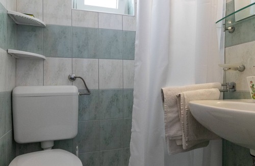 Plat House | Apartments Belenum - Double Room with Balcony and Sea View (no.2)