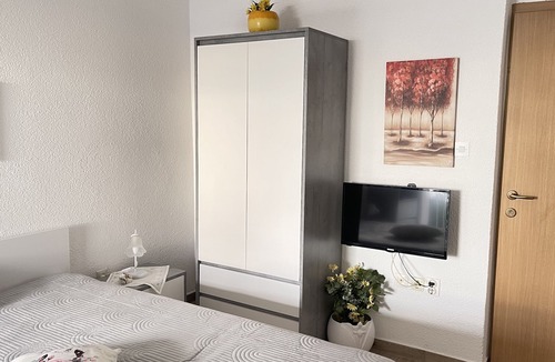Plat House | Apartments Belenum - Double Room with Balcony and Sea View (no.2)
