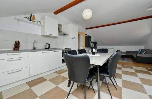 Bozava Apartment | Apartments Blaza