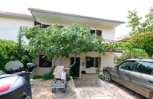 Stari Grad Apartment | Apartments Božidar, (11250), Stari Grad, Croatia