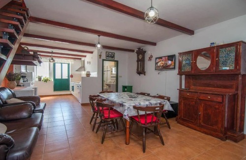 Veli Losinj Apartment | Apartments Bonic - Two Bedroom Apartment with Balcony