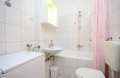 Vintijan Apartment | Apartments Bovarović (72641-A2) - Pula