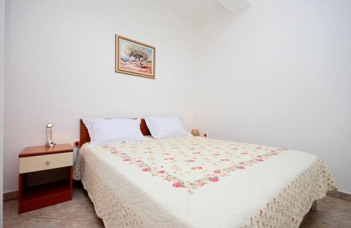 Vintijan Apartment | Apartments Bovarović (72641-A2) - Pula