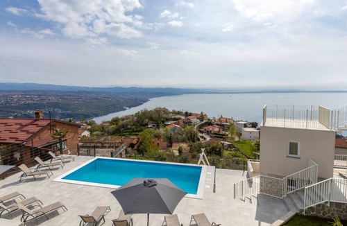 Bregi Apartment | Apartments Bregha - Three Bedroom Apartment with Terrace