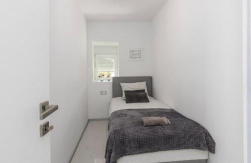 Bregi Apartment | Apartments Bregha - Three Bedroom Apartment with Terrace