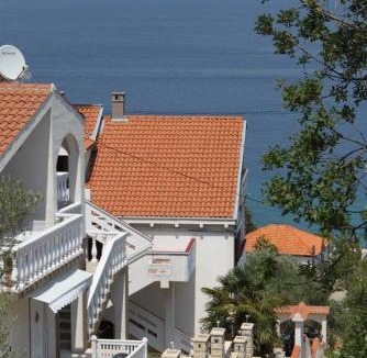 Kali Apartment | Apartments by the sea Kali, Ugljan - 834