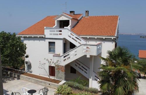 Kali Apartment | Apartments by the sea Kali, Ugljan - 834