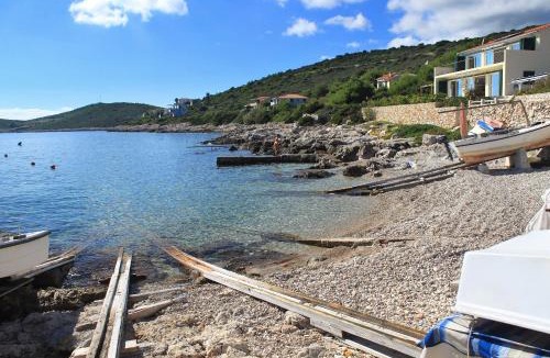 Milna Apartment | Apartments by the sea Milna, Vis - 8896