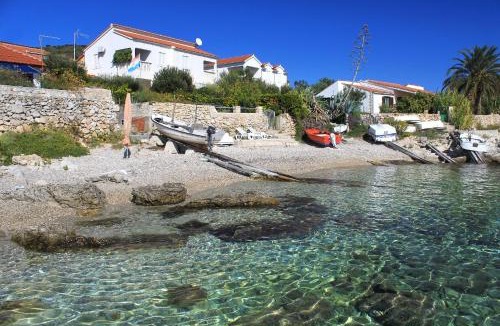Milna Apartment | Apartments by the sea Milna, Vis - 8896