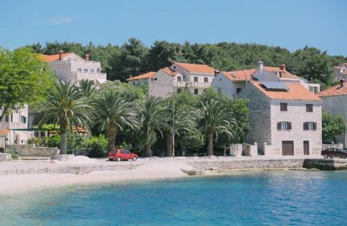 Sumartin Apartment | Apartments by the sea Sumartin, Brac - 2951