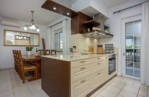 Antonci Apartment | Apartments Covic/Three-Bedroom Apartment Black A6