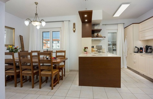 Antonci Apartment | Apartments Covic/Three-Bedroom Apartment Black A6