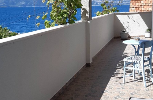 Kozarica Apartment | Apartments Cumbelic - One Bedroom Apartment with Balcony and Sea View A1