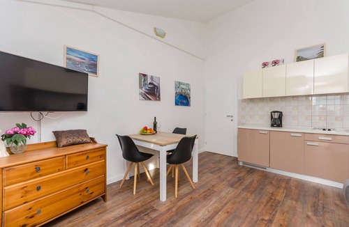 Novalja Apartment | Apartments Daniela Della (58081-A5) - Novalja - island Pag