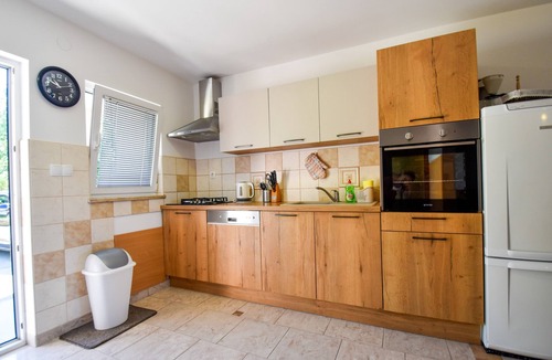 Banjol Apartment | Apartments Damir, (14321), Banjol, hr
