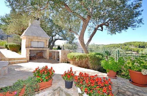 Sutivan Apartment | Apartments Damir, (15537), Sutivan, Croatia