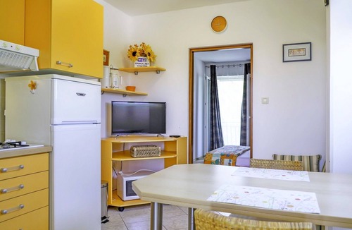 Zdrelac Apartment | Apartments Danica, (12804), Ždrelac, hr