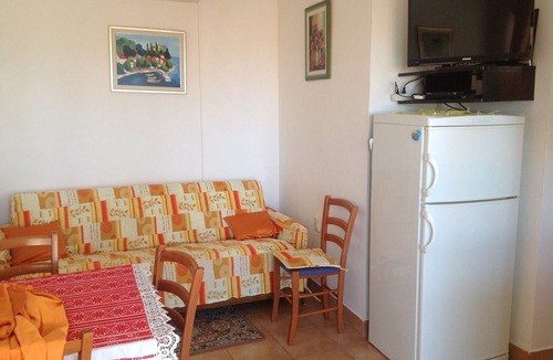 Susica Apartment | Apartments Danica, (14613), Murter, hr