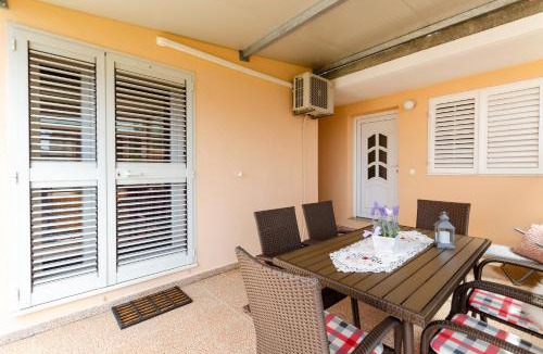 Zavalatica Apartment | Apartments Daniela