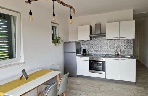 Prvic Luka Apartment | Apartments Delfin