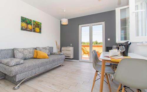 Prvic Luka Apartment | Apartments Delfin