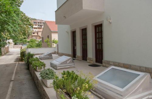 Cove Rogacic Apartment | Apartments Dilk