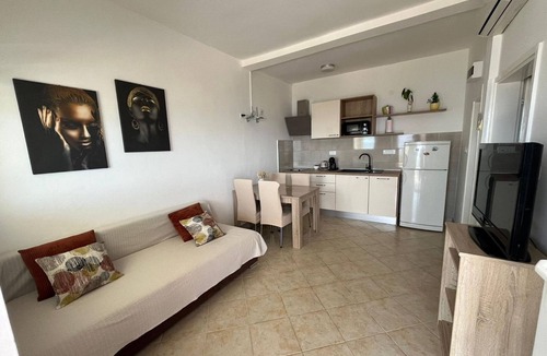 Zavala Apartment | Apartments Dobrila - One Bedroom Apartment with Terrace - A1