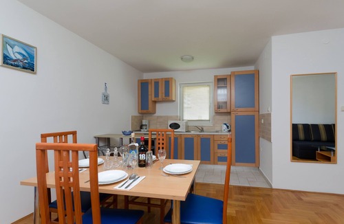 Malinska-Dubasnica Apartment | Apartments Dunja