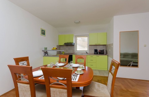 Malinska-Dubasnica Apartment | Apartments Dunja